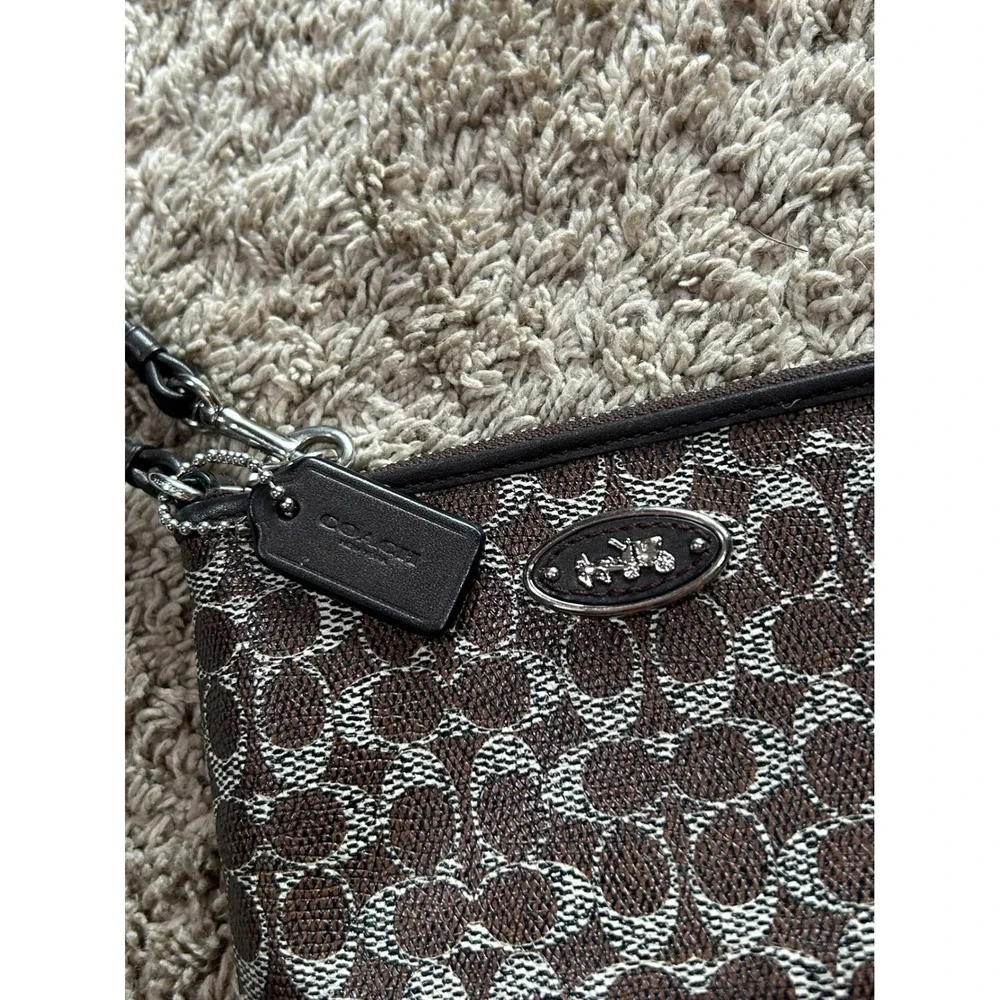 Coach Signature Monogram Wristlet Brown Jacquard‎ Zip Top Small Wallet Wristlet